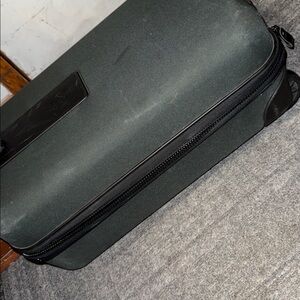 samsonite carry on travel bavg wih wheels